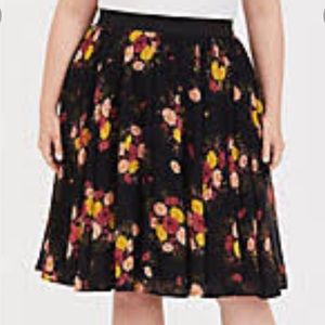 Torrid floral skirt